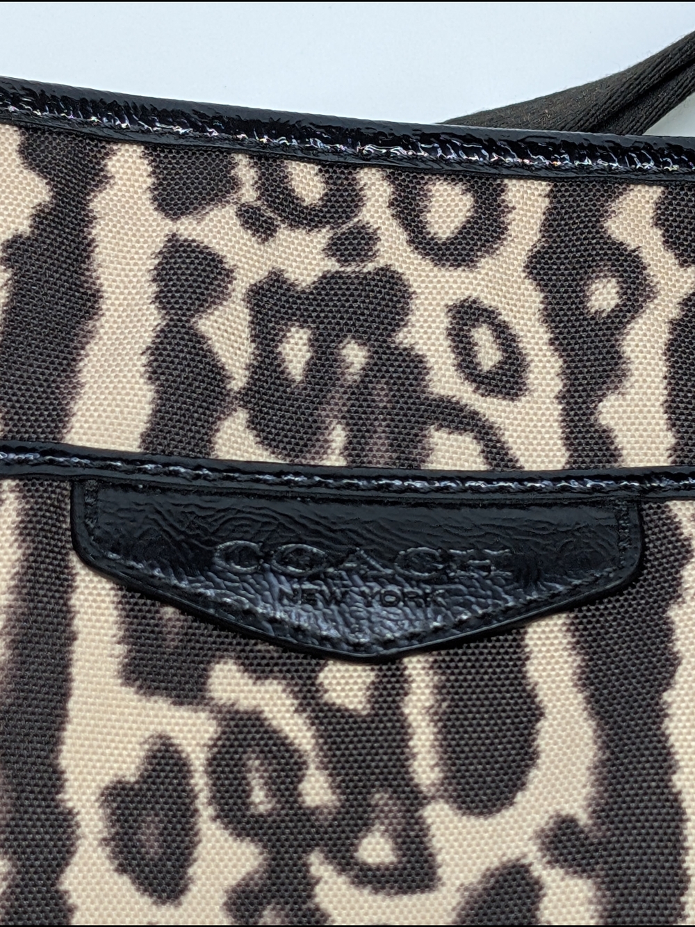 Coach Ocelot Animal Print Black / Beige Adjustable Crossbody Bag Purse F31686 - Picture 3 of 9